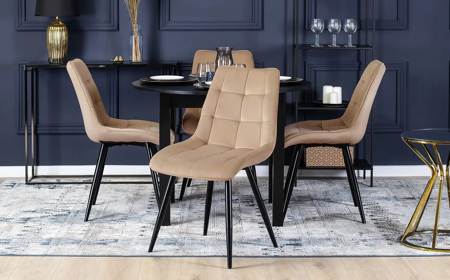 Loftowe inspiracje - Przewodnik po wyborze mebli do wnętrz w stylu loftowym